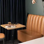 1.75 Paris Le Charme