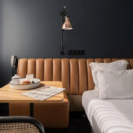 1.75 Le Charme Hotel Parigi