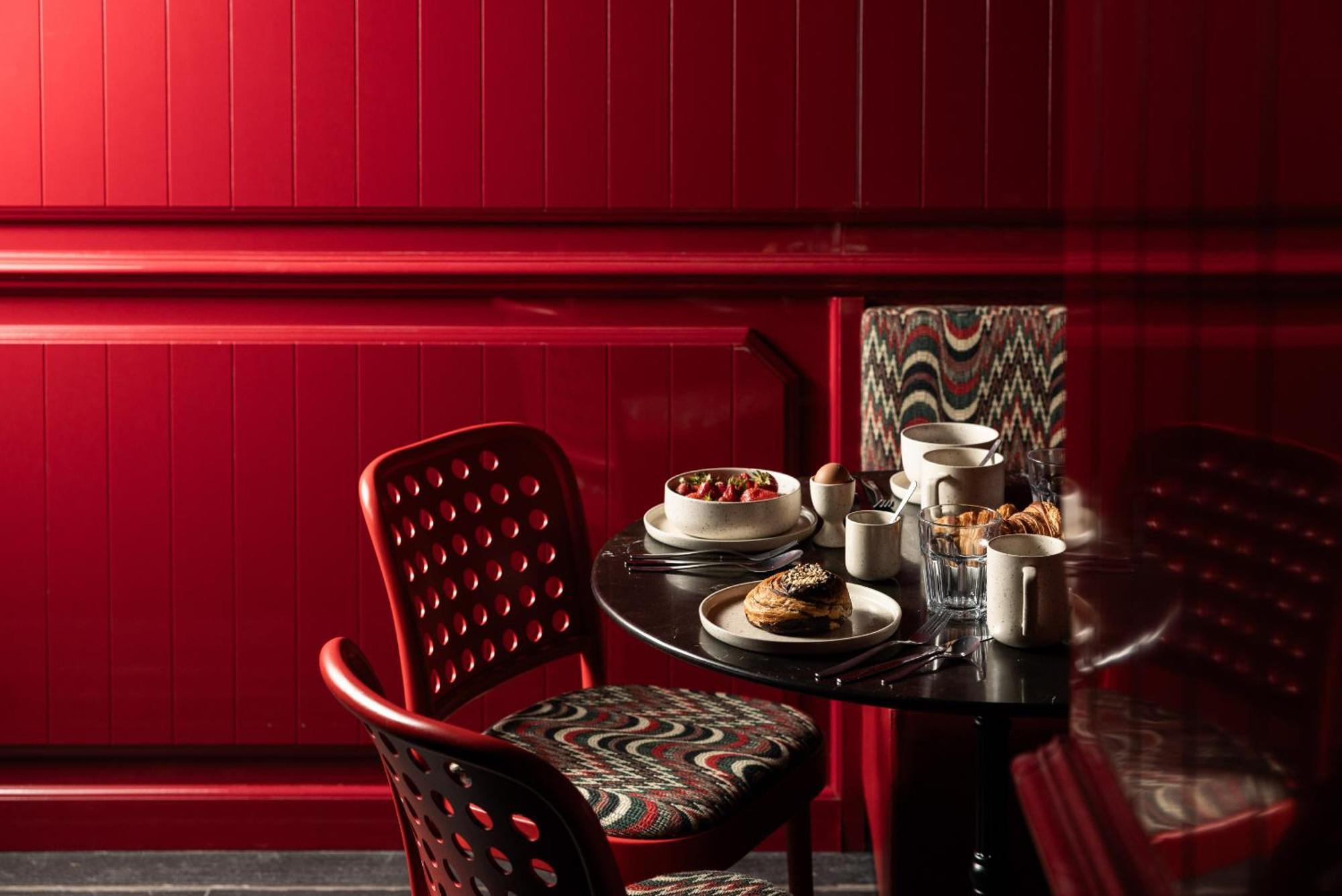 1.75 Le Charme * Paris