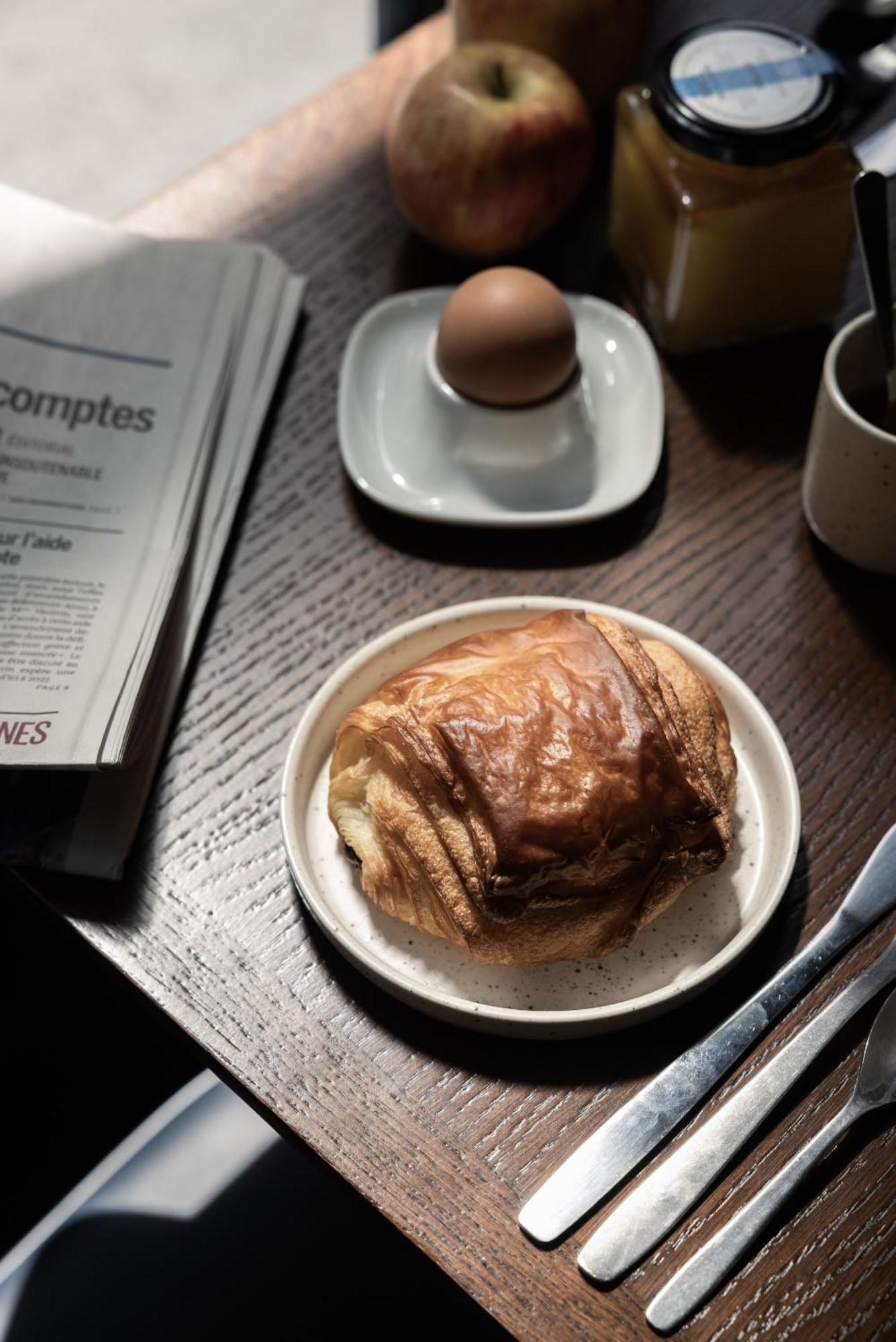 1.75 Le Charme Hotel *